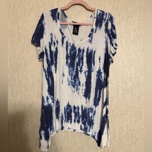 🎁 Premise top Tye dye blue/white. XXL.